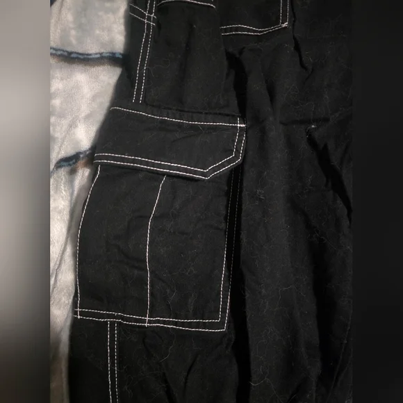 Hot Topic Carpenter Cargo Pants Black - Picture 5 of 8